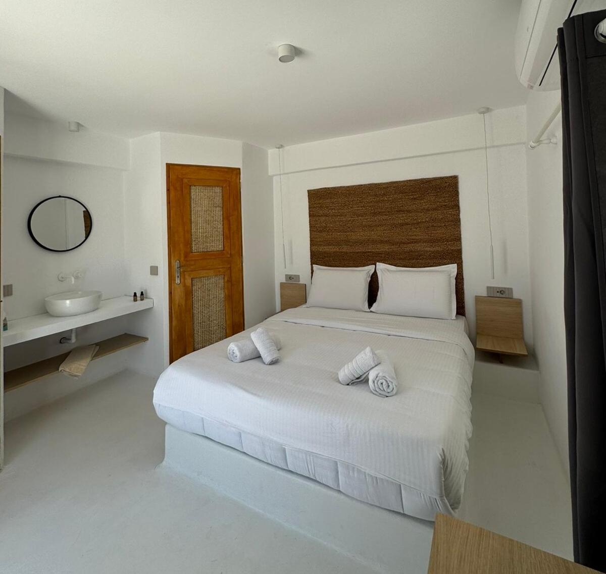 Faos Exclusive Suites Ornos  Dış mekan fotoğraf